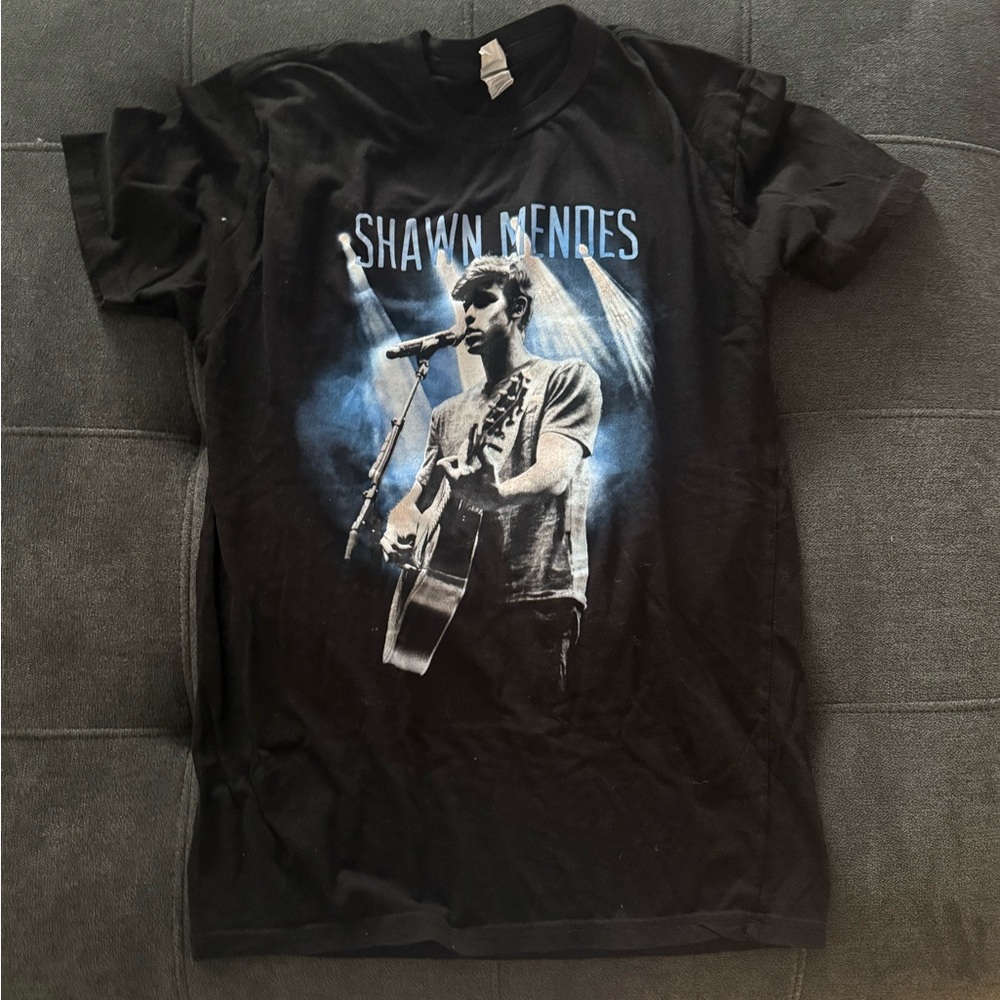 Shawn Mendes tour tee